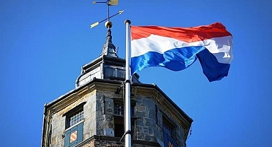 Hollanda Dışişleri Bakanı istifa etti