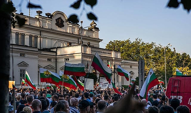 Bulgaristan'da 'Euro'ya geçiş kararı protesto ediliyor