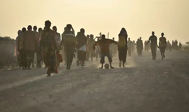 Sudanlı mazlumların yüzü gülmüyor