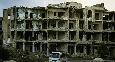 Suriye ordusu kuzeyde iki insani koridor açtı