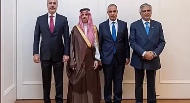 4 İslam ülkesinin dışişleri bakanları bir araya geldi